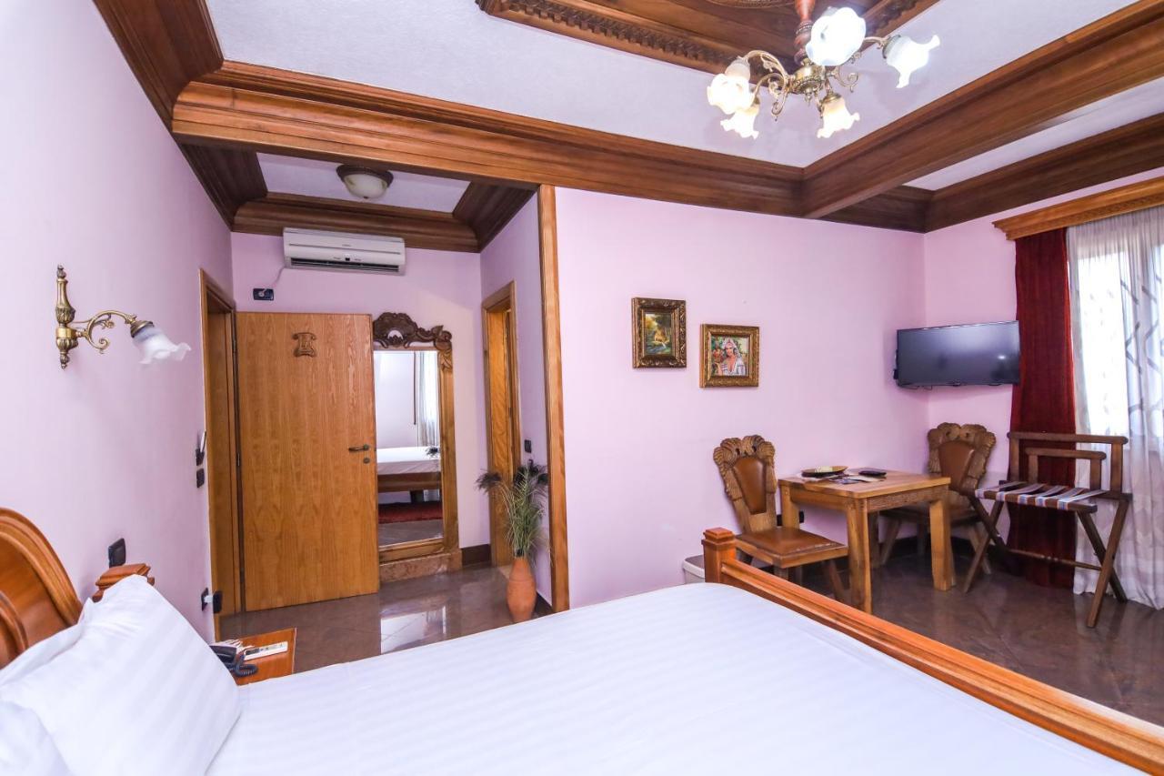 Brilant Antik Center Hotel Tirana Exterior photo