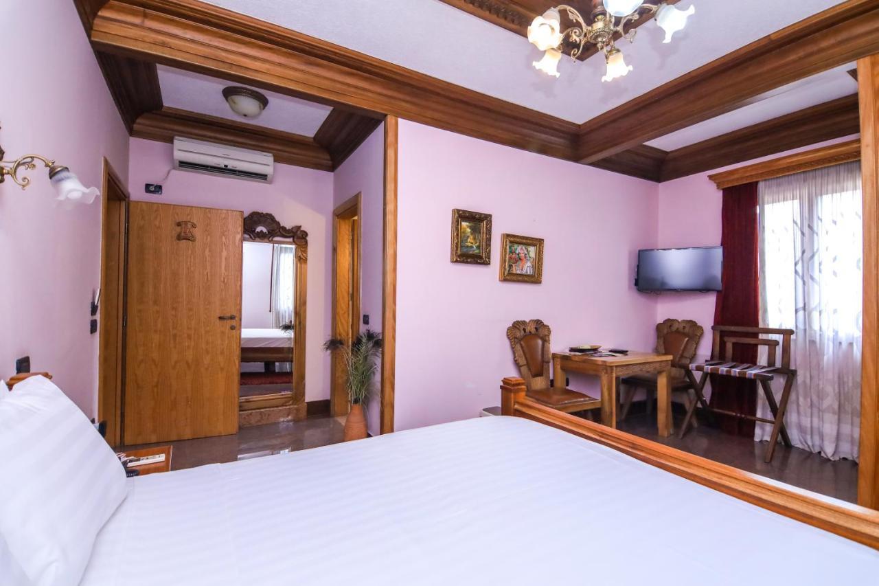 Brilant Antik Center Hotel Tirana Exterior photo
