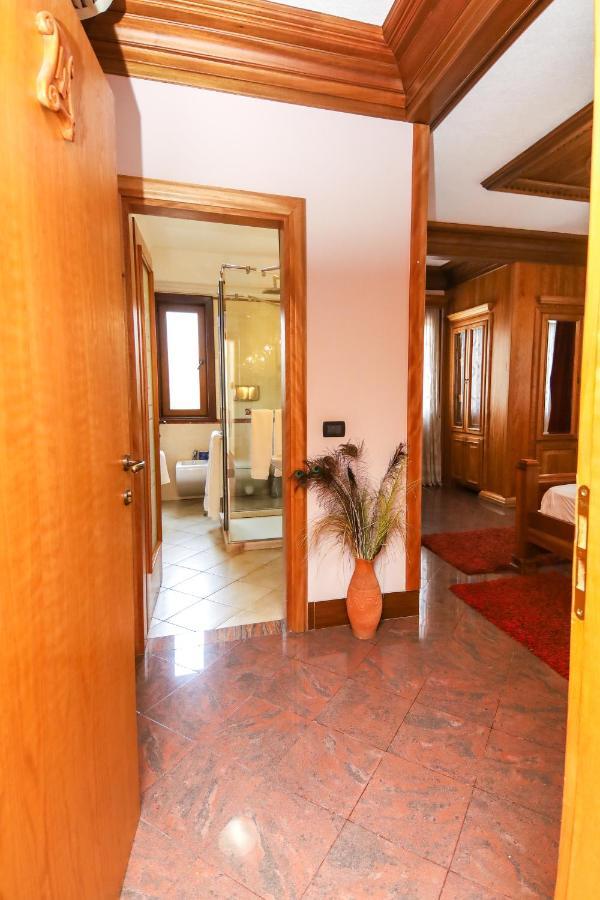 Brilant Antik Center Hotel Tirana Exterior photo