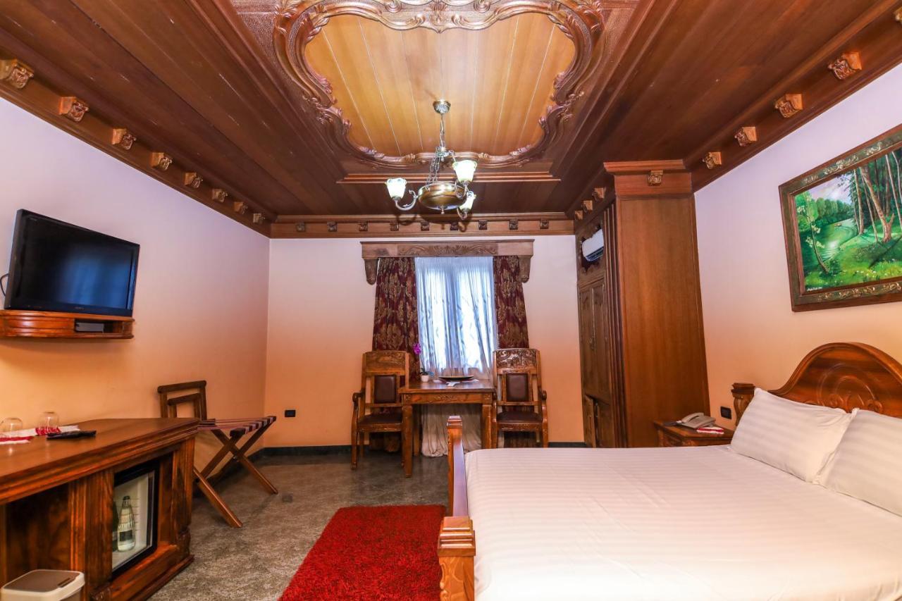 Brilant Antik Center Hotel Tirana Exterior photo