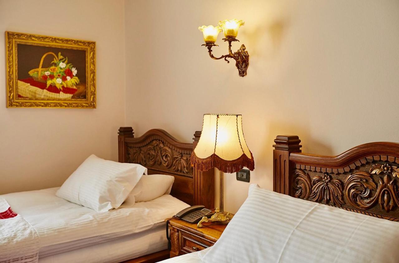 Brilant Antik Center Hotel Tirana Exterior photo